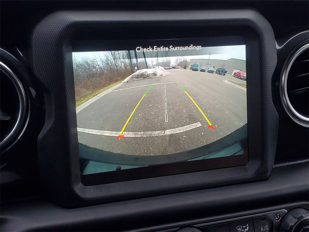 2022 Jeep Wrangler Unlimited Sahara Altitude