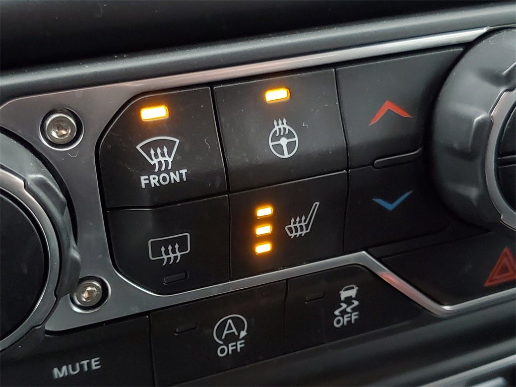 2022 Jeep Wrangler Unlimited Sahara Altitude