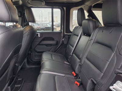 2022 Jeep Wrangler Unlimited Sahara Altitude