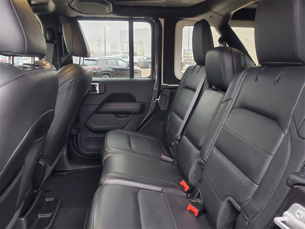 2022 Jeep Wrangler Unlimited Sahara Altitude