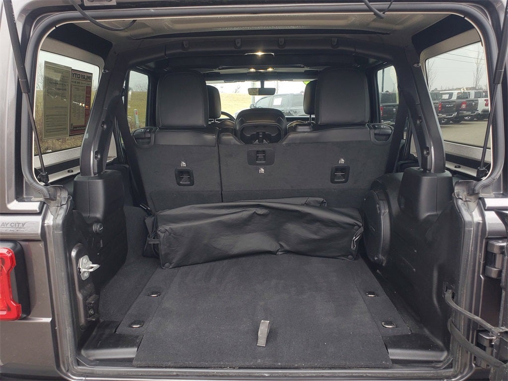 2022 Jeep Wrangler Unlimited Sahara Altitude