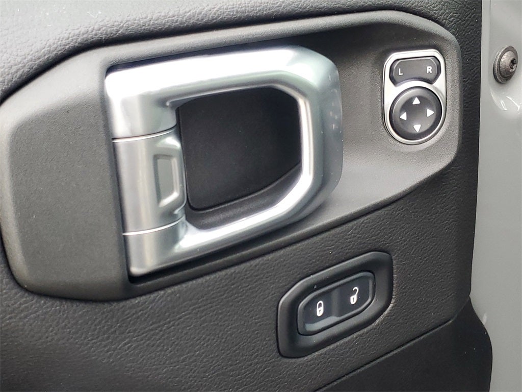 2022 Jeep Wrangler Unlimited Sahara Altitude