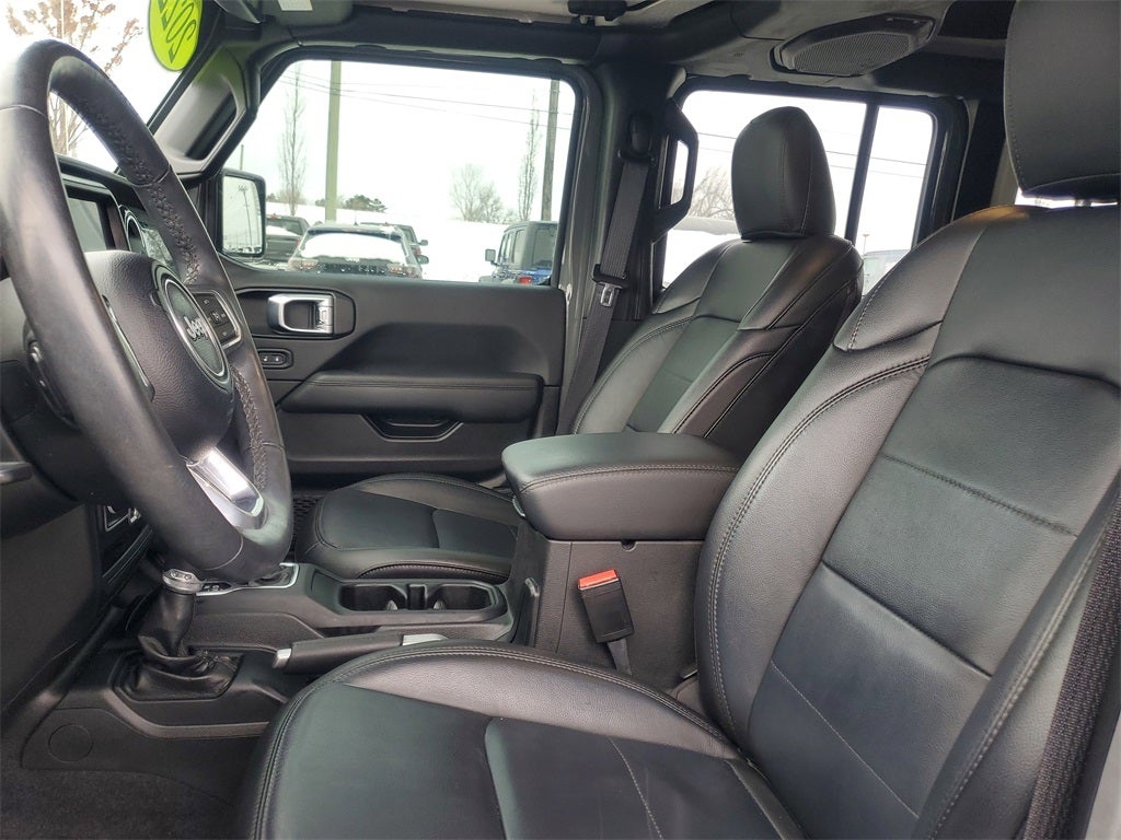 2022 Jeep Wrangler Unlimited Sahara Altitude