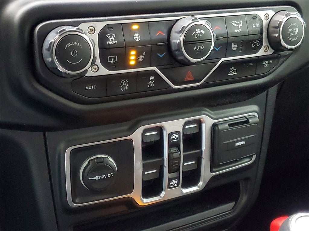 2022 Jeep Wrangler Unlimited Sahara Altitude