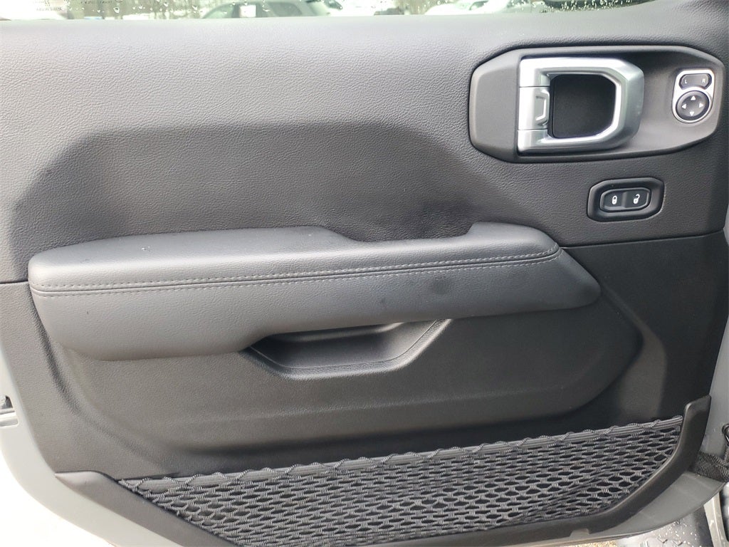 2022 Jeep Wrangler Unlimited Sahara Altitude