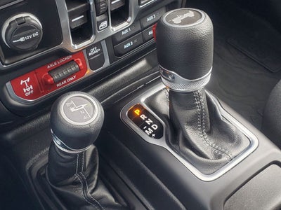 2025 Jeep Wrangler 4-Door Willys 4x4