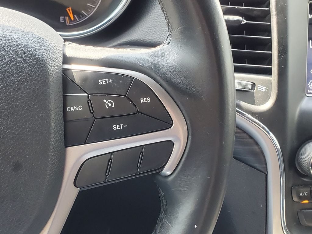 2019 Jeep Grand Cherokee Laredo E