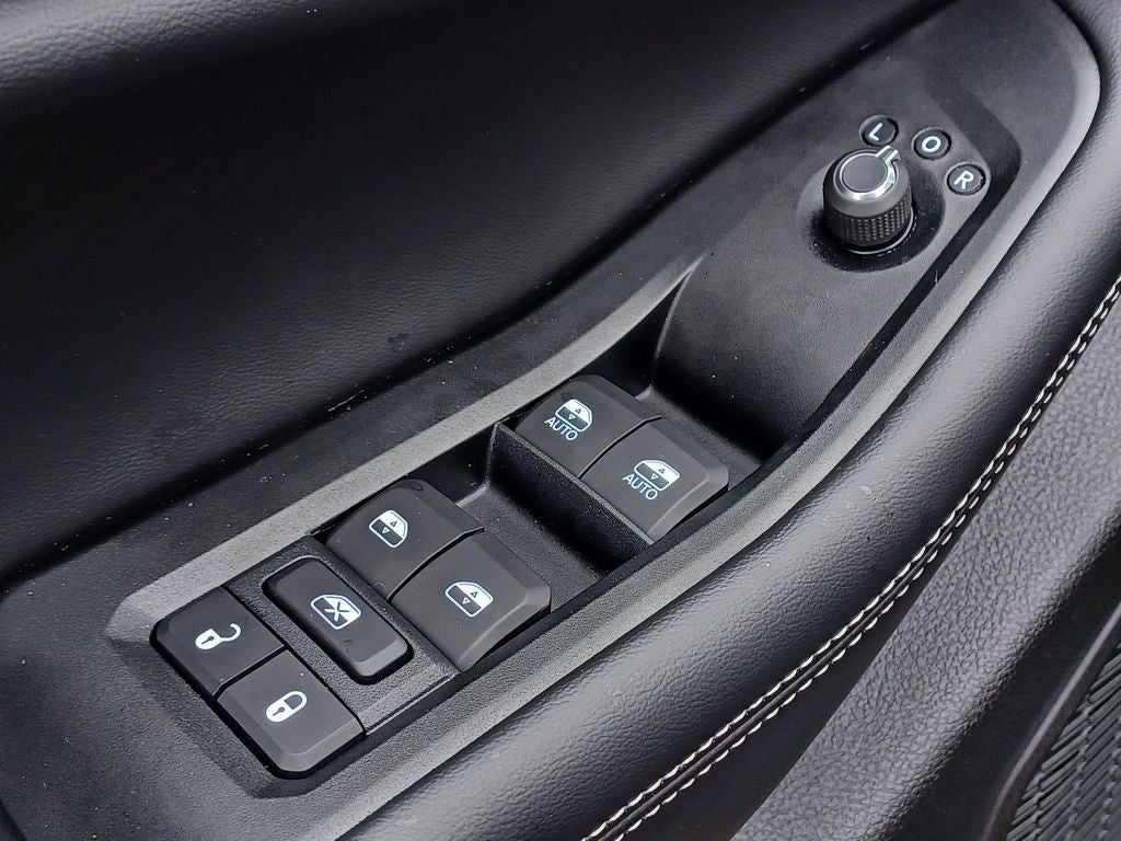 2025 Jeep Grand Cherokee Laredo X 4x4