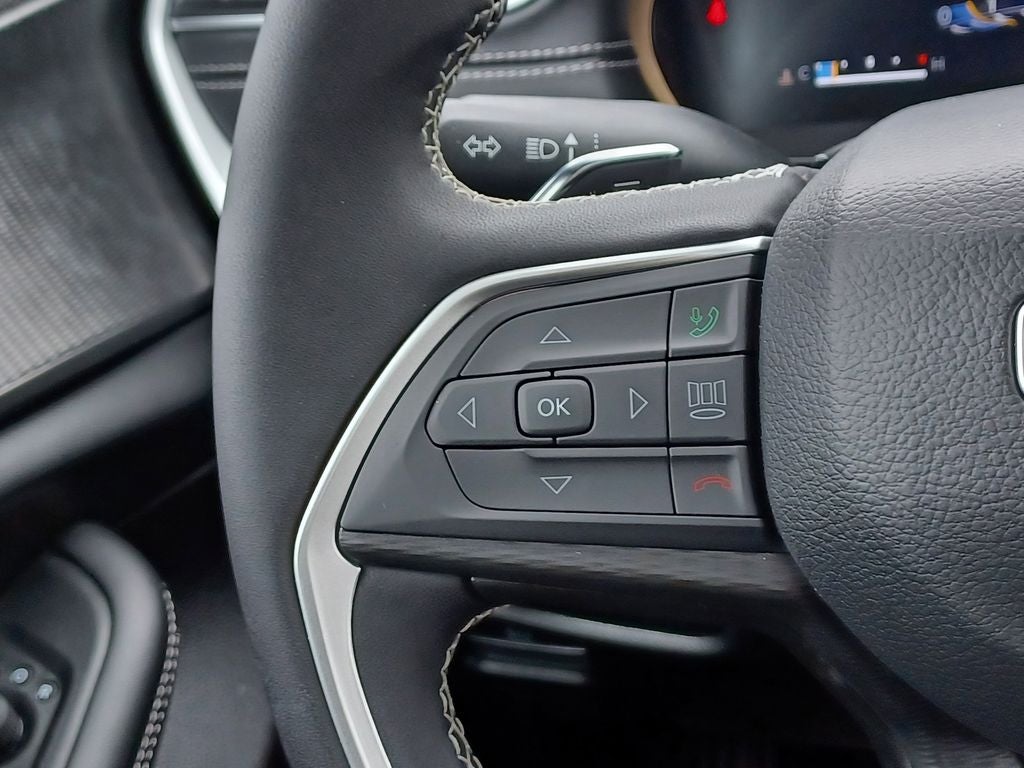 2025 Jeep Grand Cherokee Laredo X 4x4