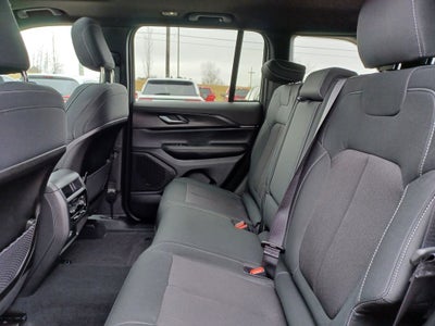 2025 Jeep Grand Cherokee Laredo X 4x4