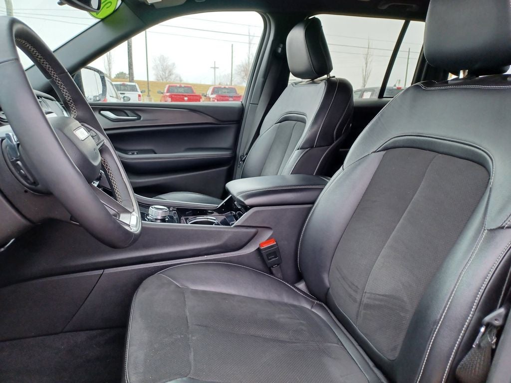 2023 Jeep Grand Cherokee Altitude 4x4