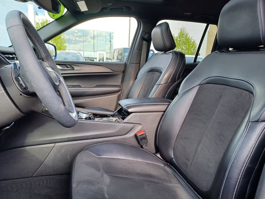 2023 Jeep Grand Cherokee Altitude 4x4