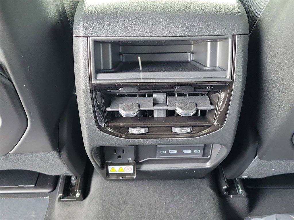 2026 Jeep Grand Cherokee GRAND CHEROKEE ALTITUDE 4X4