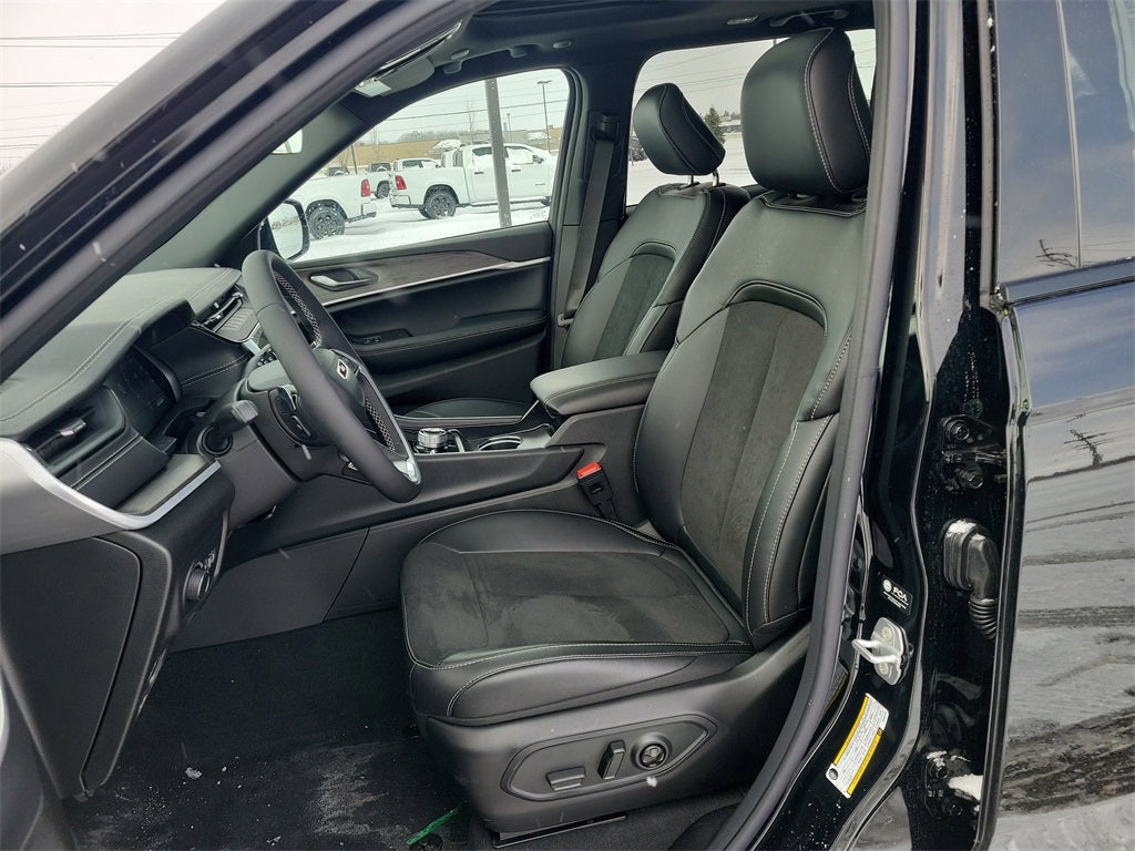 2026 Jeep Grand Cherokee GRAND CHEROKEE ALTITUDE 4X4