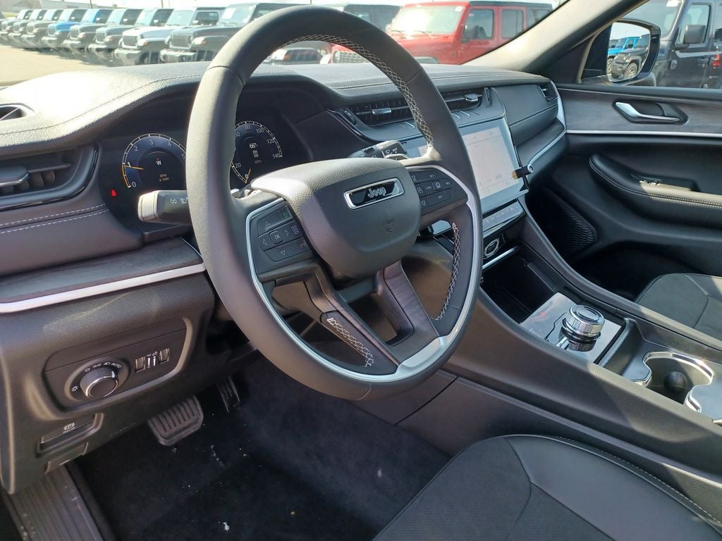 2026 Jeep Grand Cherokee GRAND CHEROKEE LAREDO ALTITUDE 4X4