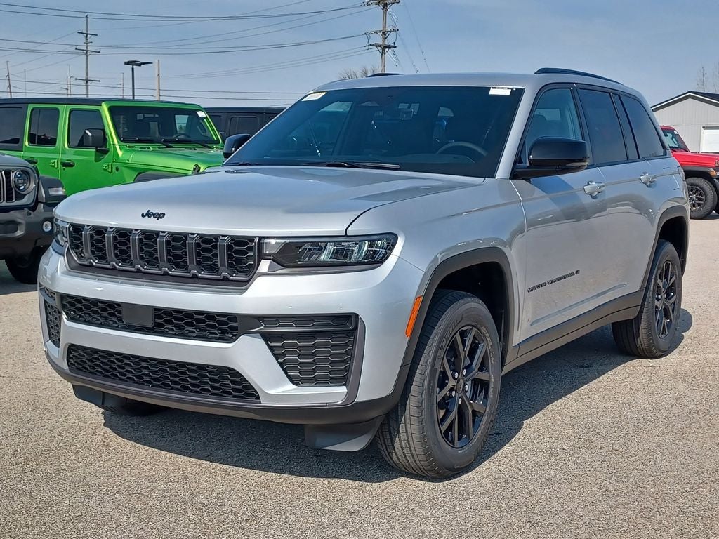 2026 Jeep Grand Cherokee GRAND CHEROKEE LAREDO ALTITUDE 4X4