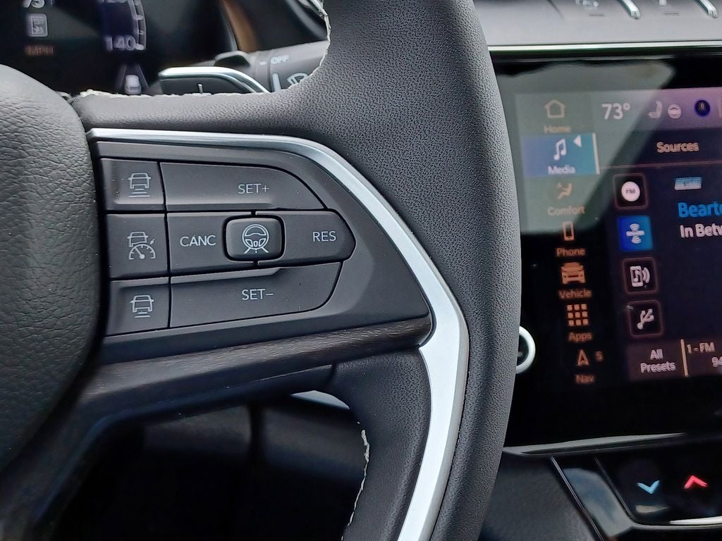 2026 Jeep Grand Cherokee GRAND CHEROKEE LAREDO ALTITUDE 4X4