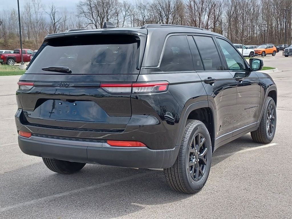 2026 Jeep Grand Cherokee GRAND CHEROKEE LAREDO ALTITUDE 4X4