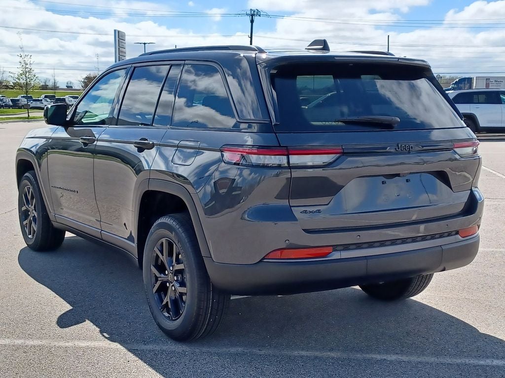 2026 Jeep Grand Cherokee GRAND CHEROKEE LAREDO ALTITUDE 4X4