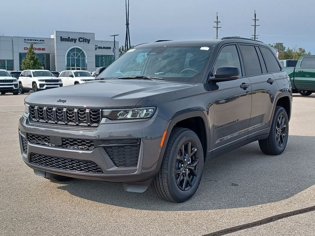 2026 Jeep Grand Cherokee GRAND CHEROKEE LAREDO ALTITUDE 4X4