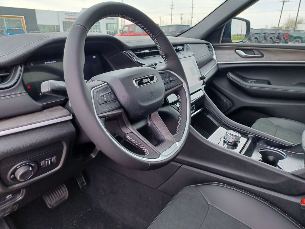 2026 Jeep Grand Cherokee GRAND CHEROKEE LAREDO ALTITUDE 4X4