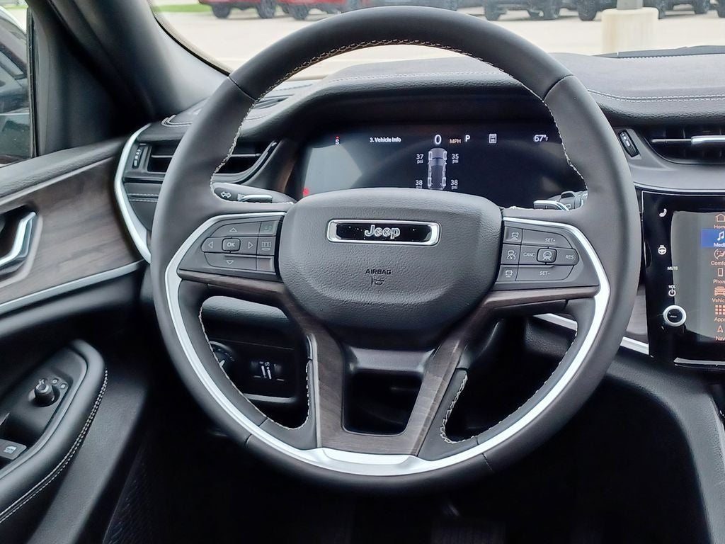 2026 Jeep Grand Cherokee GRAND CHEROKEE LAREDO ALTITUDE 4X4