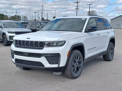 2026 Jeep Grand Cherokee GRAND CHEROKEE LAREDO ALTITUDE 4X4