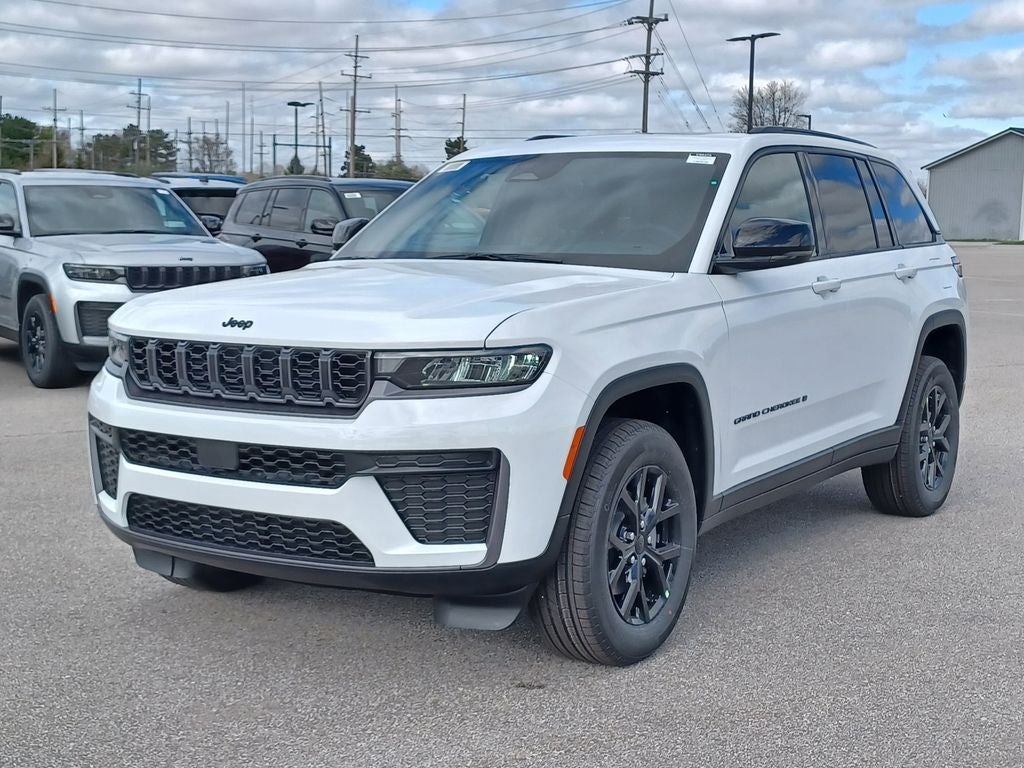 2026 Jeep Grand Cherokee GRAND CHEROKEE LAREDO ALTITUDE 4X4