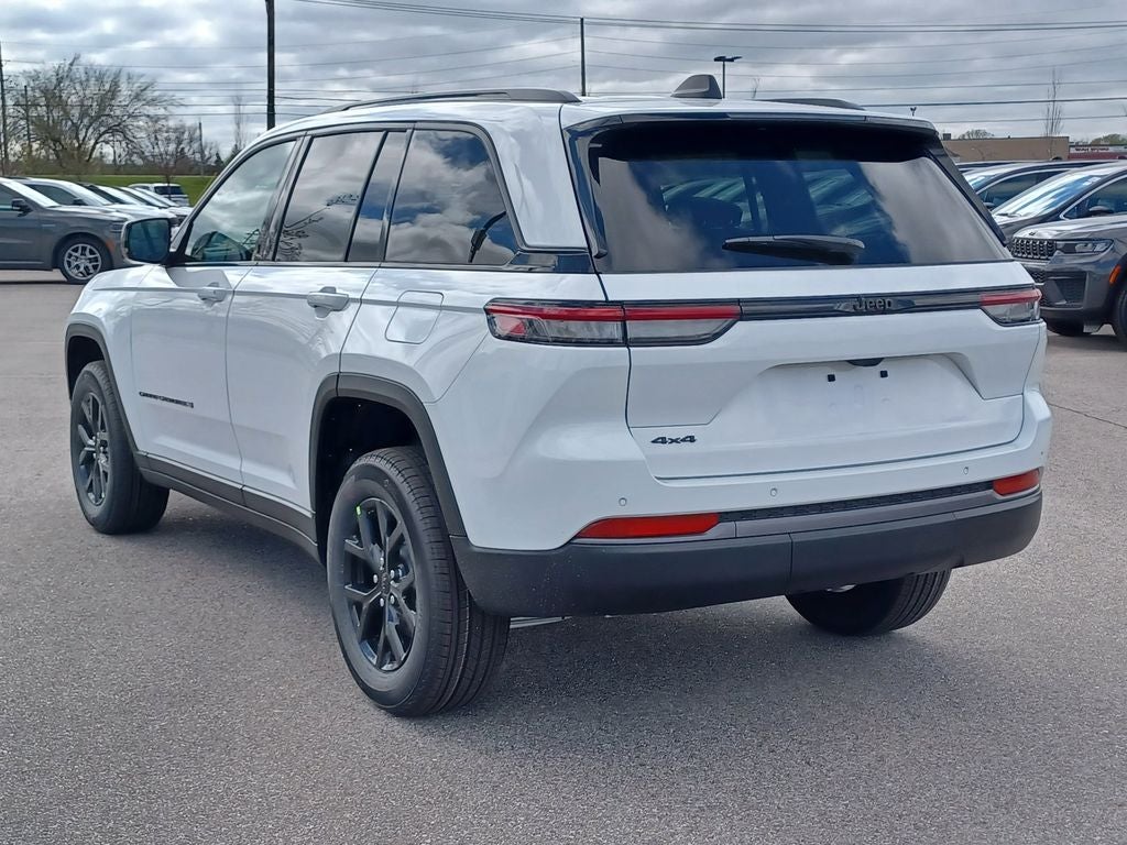 2026 Jeep Grand Cherokee GRAND CHEROKEE LAREDO ALTITUDE 4X4
