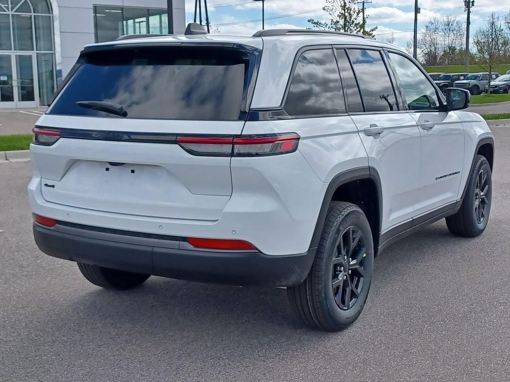 2026 Jeep Grand Cherokee GRAND CHEROKEE LAREDO ALTITUDE 4X4