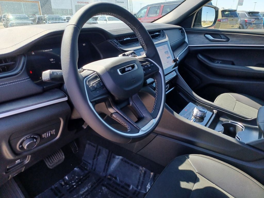 2026 Jeep Grand Cherokee GRAND CHEROKEE LAREDO ALTITUDE 4X4