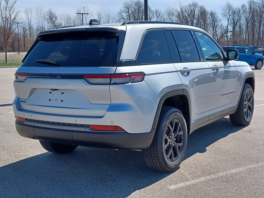 2026 Jeep Grand Cherokee GRAND CHEROKEE LAREDO ALTITUDE 4X4