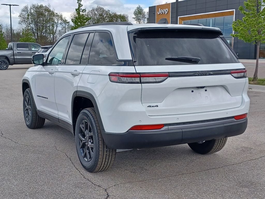 2026 Jeep Grand Cherokee GRAND CHEROKEE LAREDO ALTITUDE 4X4