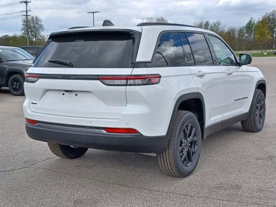2026 Jeep Grand Cherokee GRAND CHEROKEE LAREDO ALTITUDE 4X4