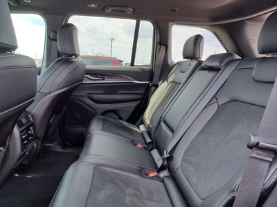 2026 Jeep Grand Cherokee GRAND CHEROKEE LAREDO ALTITUDE 4X4