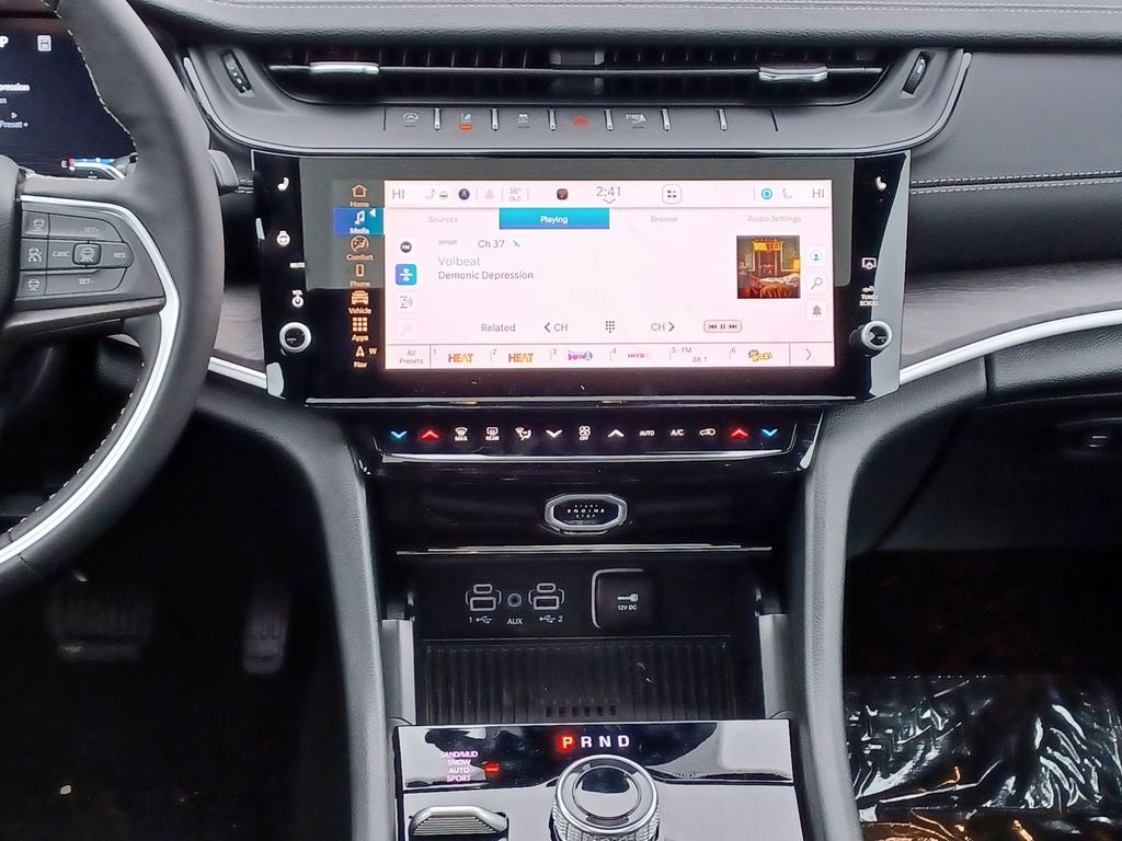 2026 Jeep Grand Cherokee GRAND CHEROKEE LAREDO ALTITUDE 4X4