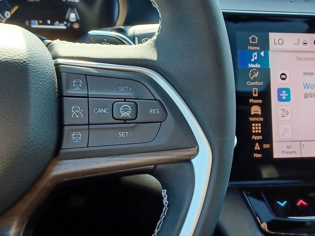 2026 Jeep Grand Cherokee GRAND CHEROKEE LAREDO ALTITUDE 4X4