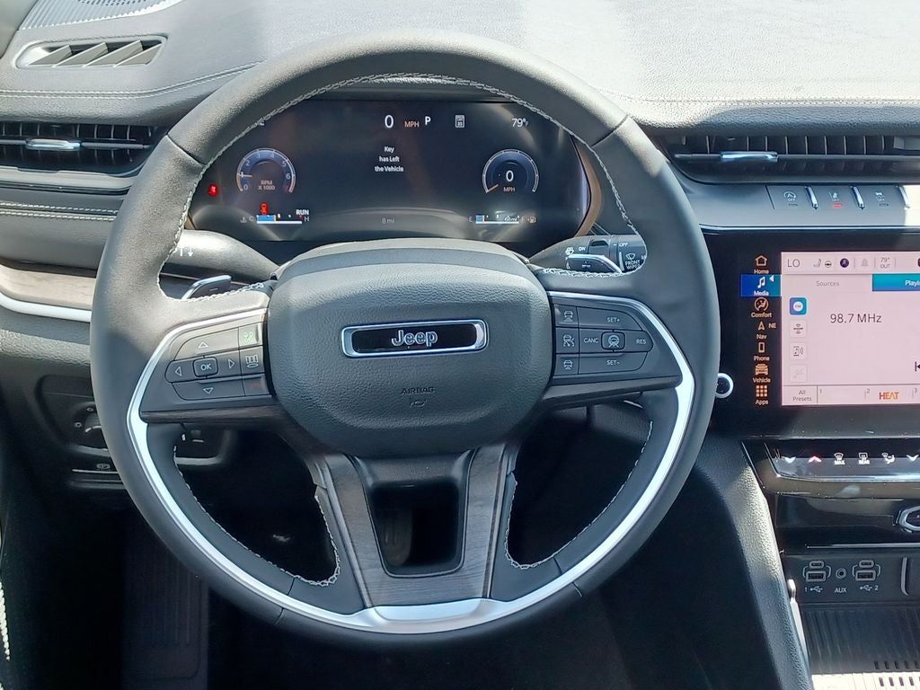 2026 Jeep Grand Cherokee GRAND CHEROKEE LAREDO ALTITUDE 4X4