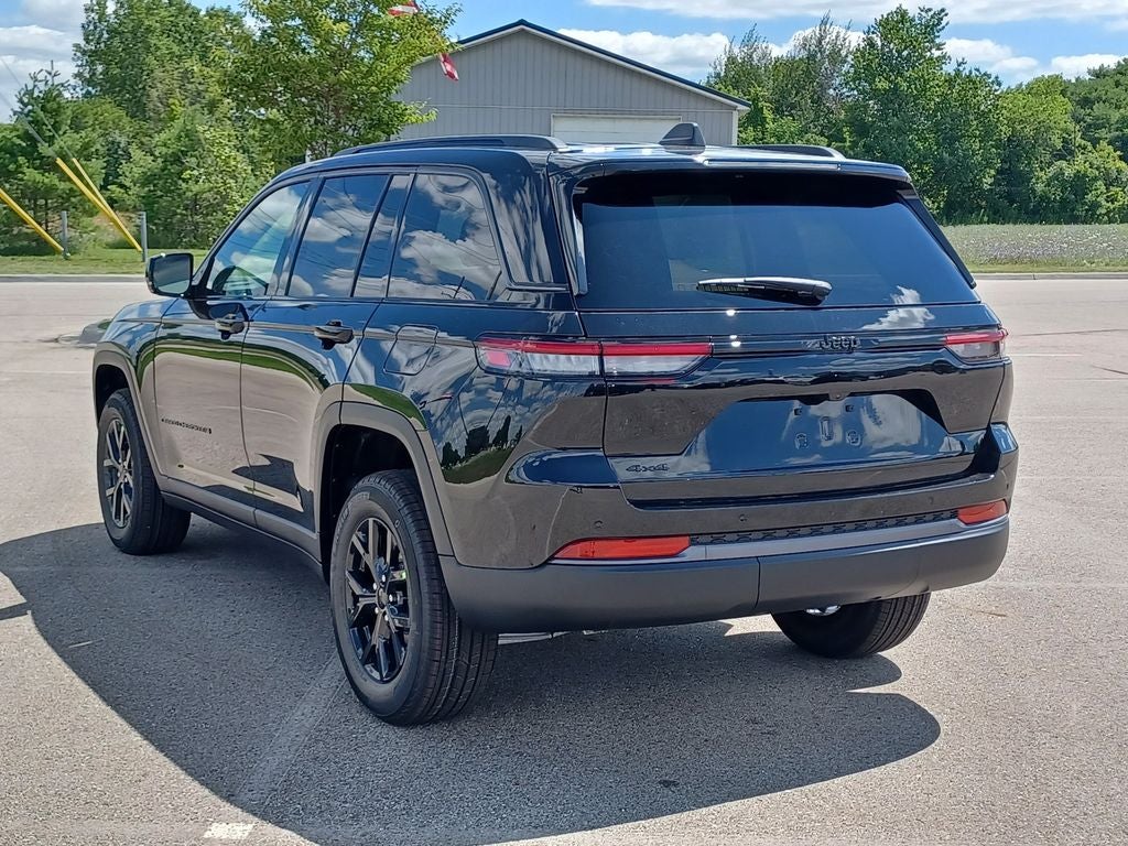 2026 Jeep Grand Cherokee GRAND CHEROKEE LAREDO ALTITUDE 4X4