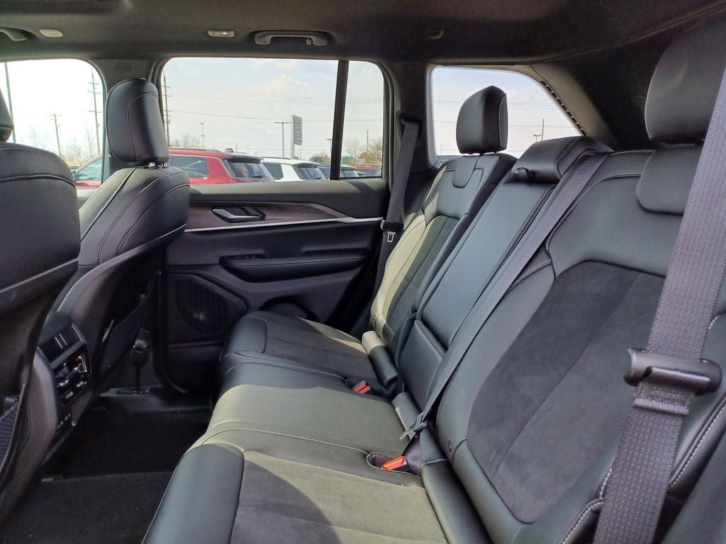 2026 Jeep Grand Cherokee GRAND CHEROKEE LAREDO ALTITUDE 4X4