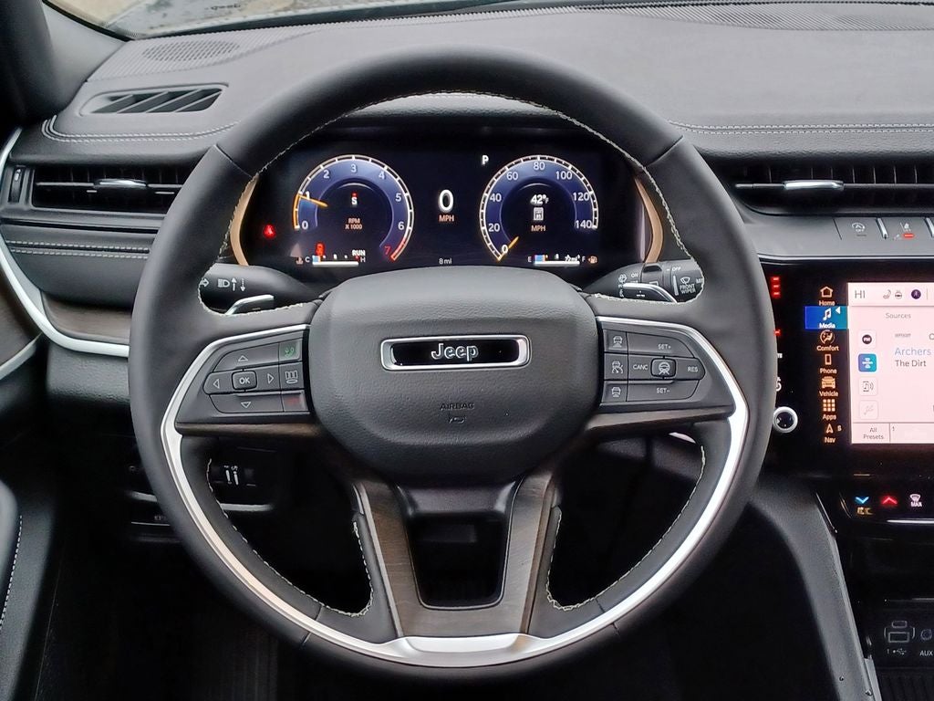 2026 Jeep Grand Cherokee GRAND CHEROKEE LAREDO ALTITUDE 4X4