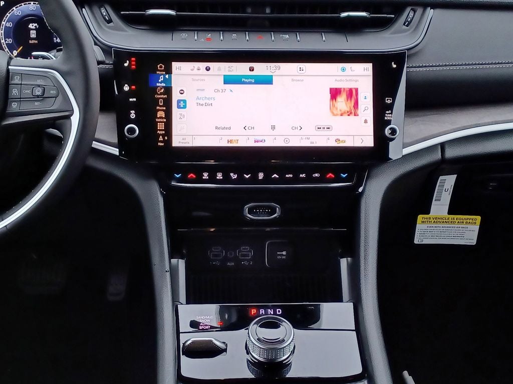 2026 Jeep Grand Cherokee GRAND CHEROKEE LAREDO ALTITUDE 4X4