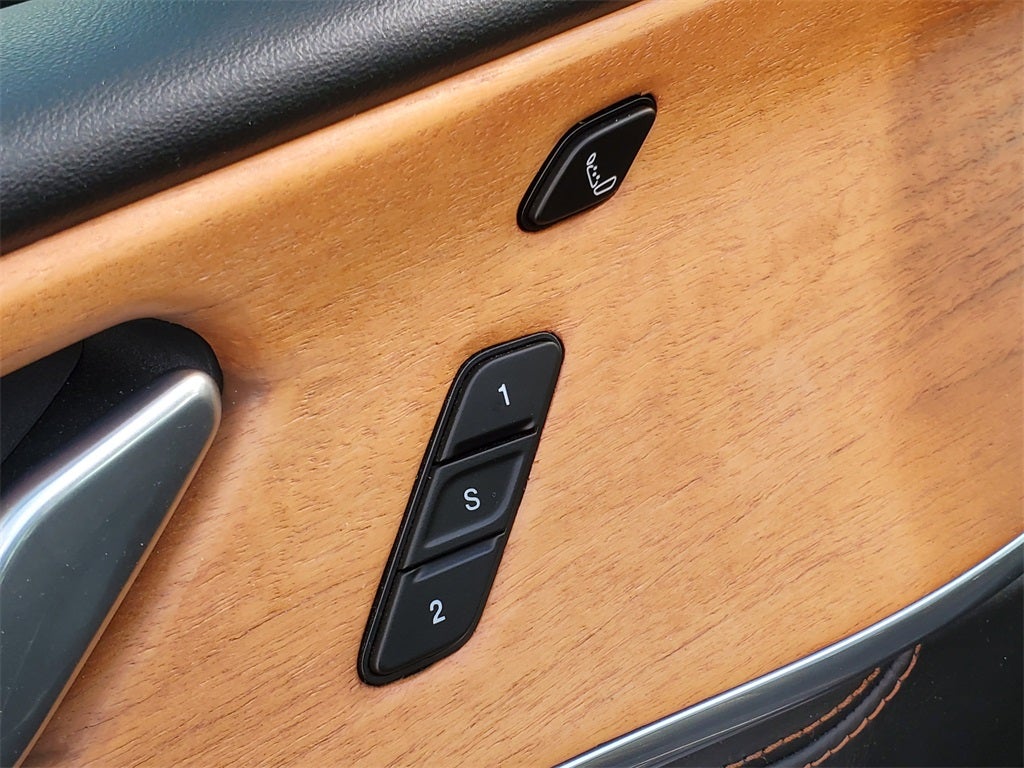 2022 Jeep Grand Cherokee Summit Reserve