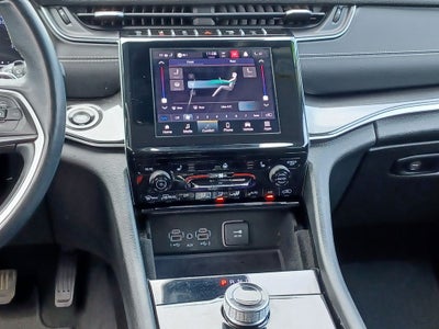 2022 Jeep Grand Cherokee L Laredo