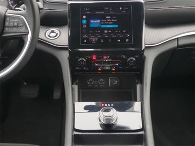 2024 Jeep Grand Cherokee L Altitude 4x4