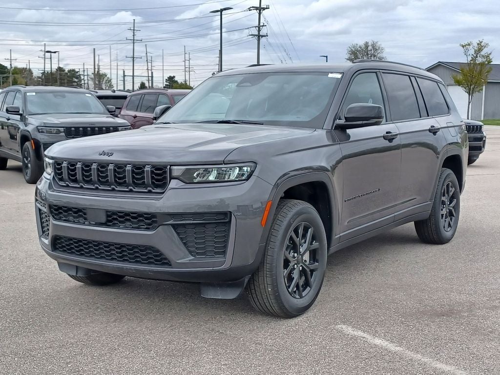 2026 Jeep Grand Cherokee GRAND CHEROKEE L LAREDO ALTITUDE 4X4