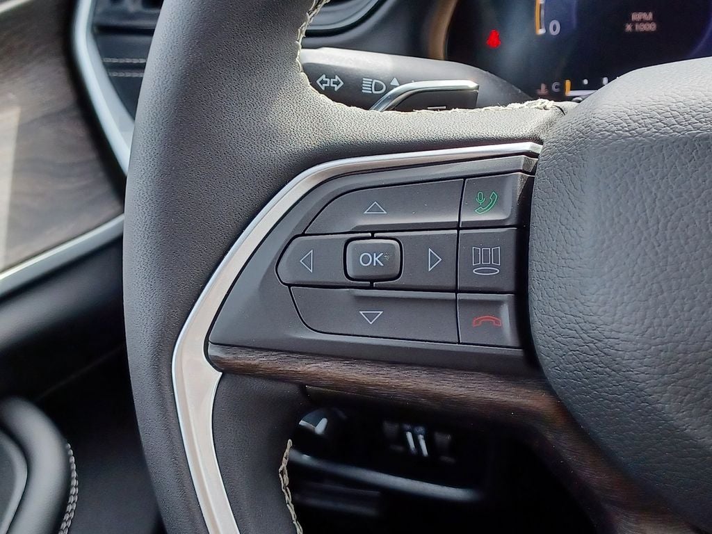 2026 Jeep Grand Cherokee GRAND CHEROKEE L LAREDO ALTITUDE 4X4