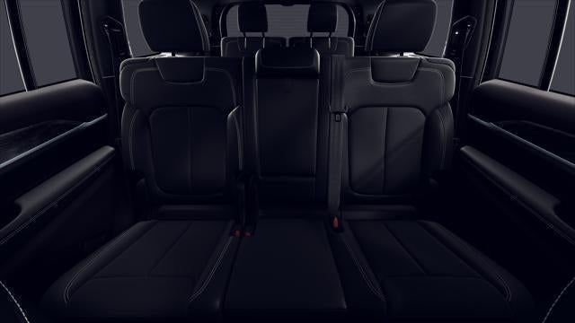 2026 Jeep Grand Cherokee GRAND CHEROKEE L LAREDO ALTITUDE 4X4