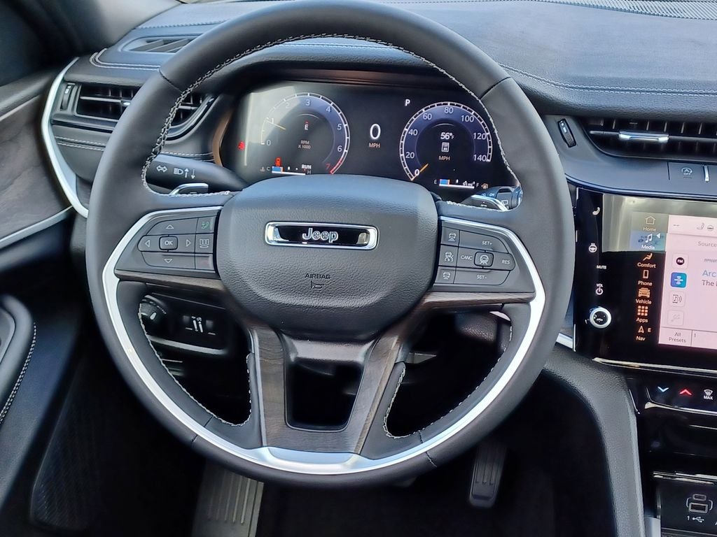 2026 Jeep Grand Cherokee GRAND CHEROKEE L LAREDO ALTITUDE 4X4