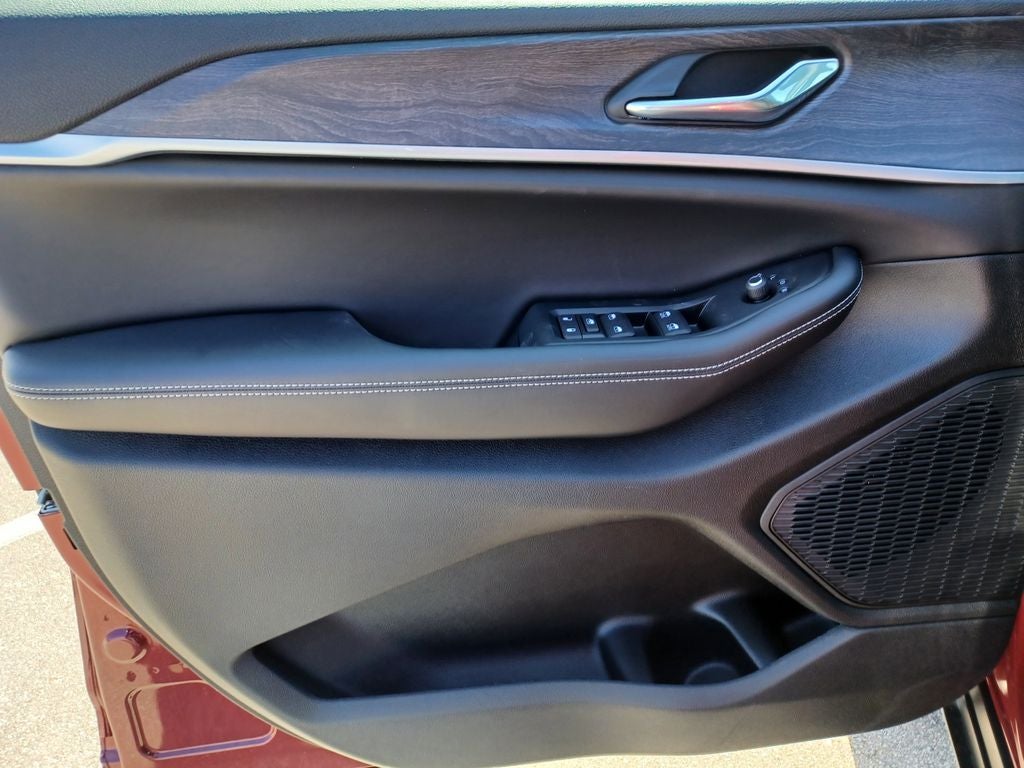 2026 Jeep Grand Cherokee GRAND CHEROKEE L LAREDO ALTITUDE 4X4